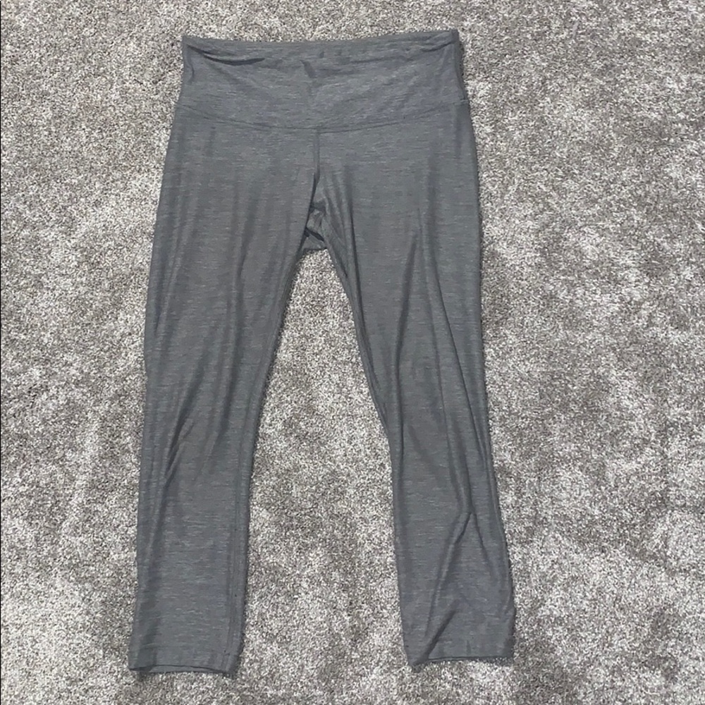 grey lulu lemon leggings